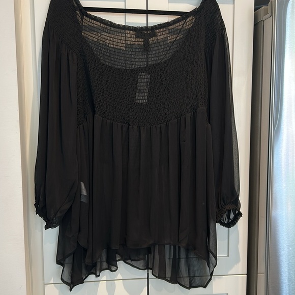 Love & Legend Black Sheer Long Sleeve Smocked Off the Shoulders Blouse Size 20 - Picture 7 of 15